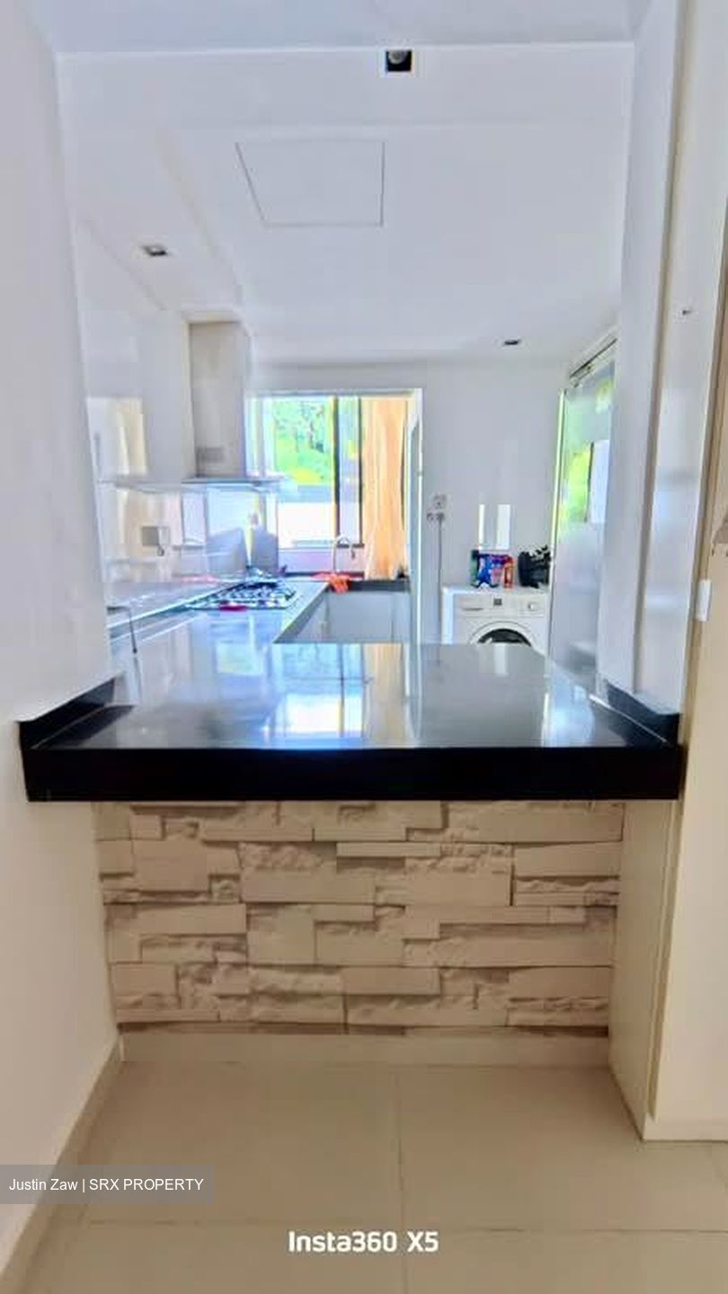 Parkview Apartments (D23), Apartment #574553161